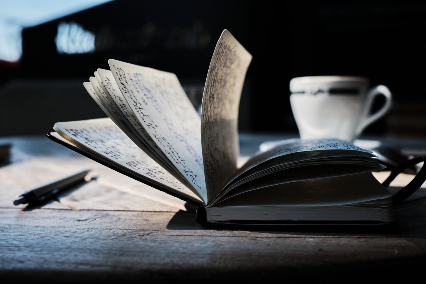 How Memoir and Fiction Merge in Creative Writing